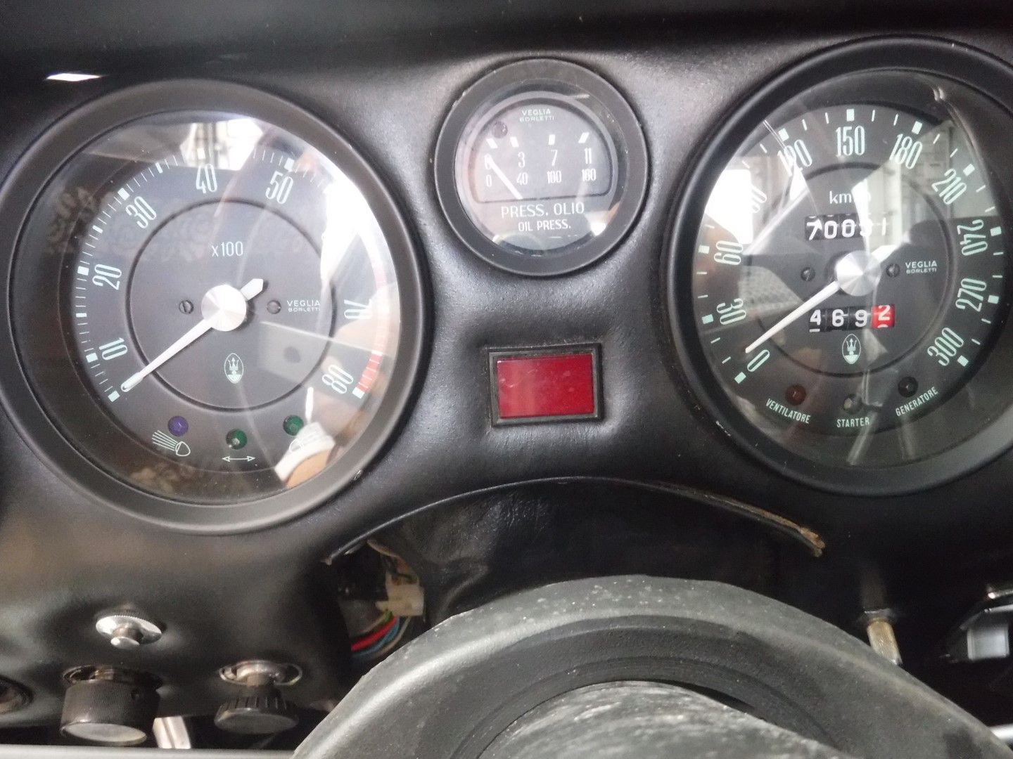 Maserati Indy for sale | Maserati - Indy 4.9 ltr silver - Image 66