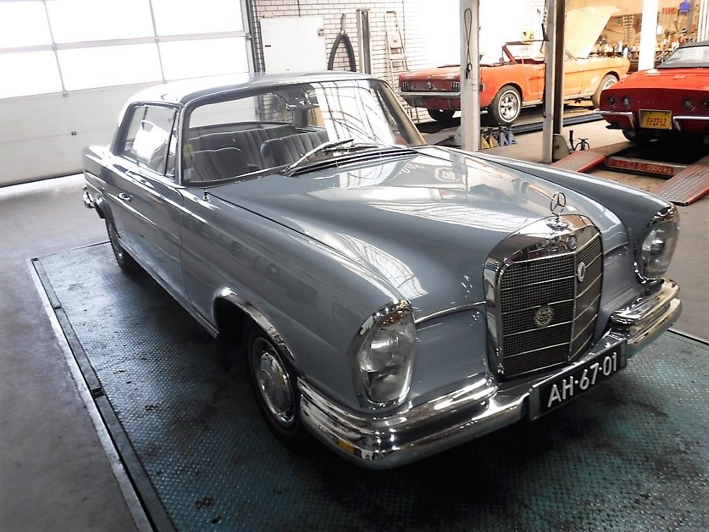Mercedes-Benz Fintail (Heckflosse) for sale | Mercedes - 220 SE Coupe W111 - Image 8