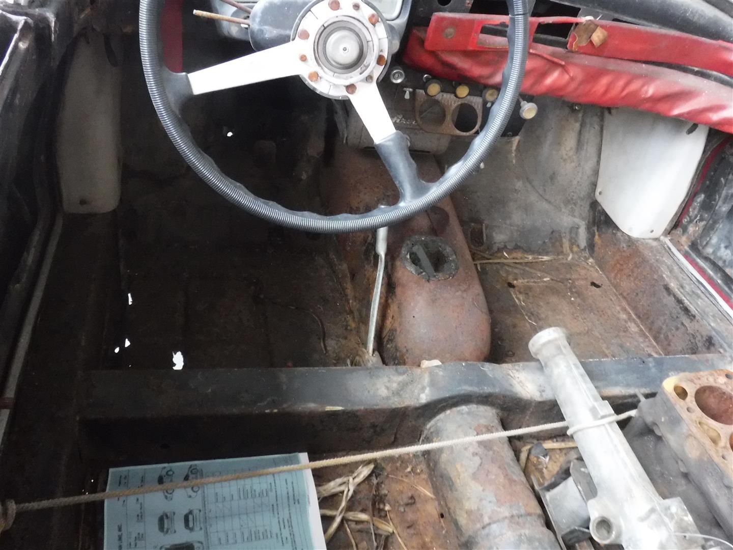 Fiat 1200 for sale | Fiat - 1200 TV to restore red - Image 8