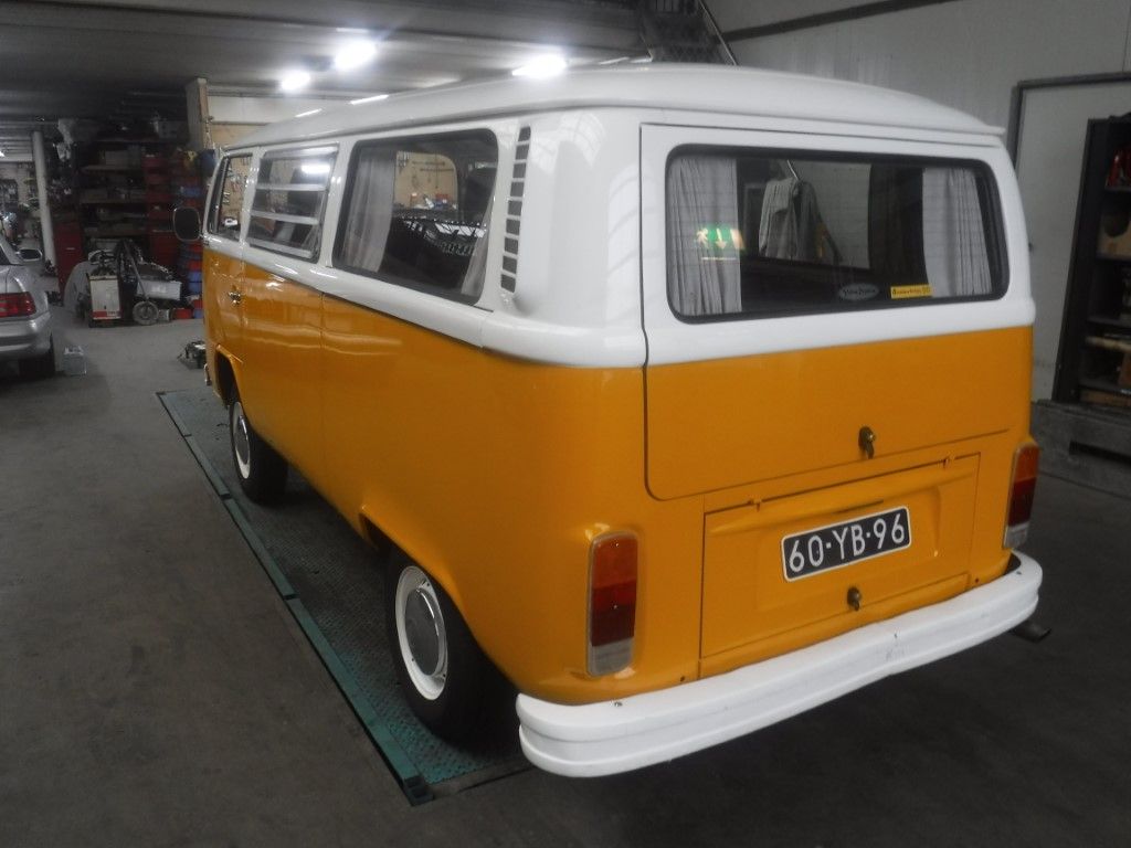 Volkswagen Transporter for sale | Volkswagen - T2 Bus - Image 50
