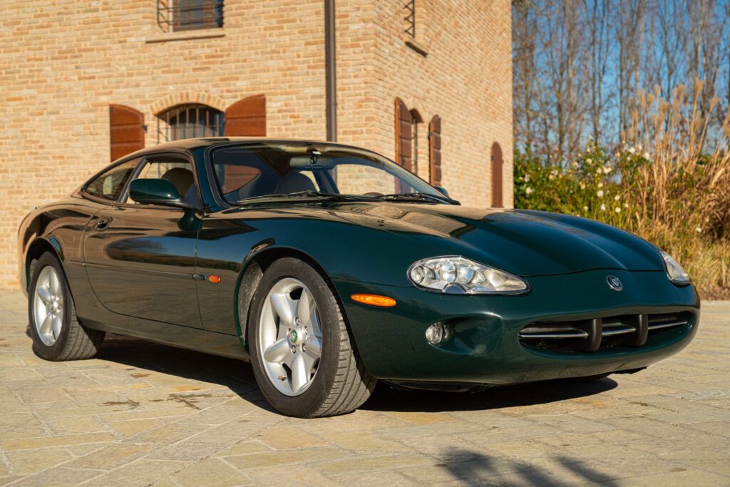 Jaguar XK8 for sale | 1998 JAGUAR XK8 - Image 2