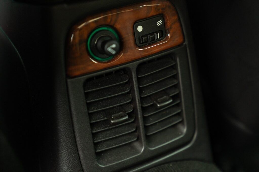 Jaguar XJ for sale | 2000 JAGUAR XJR - Image 57