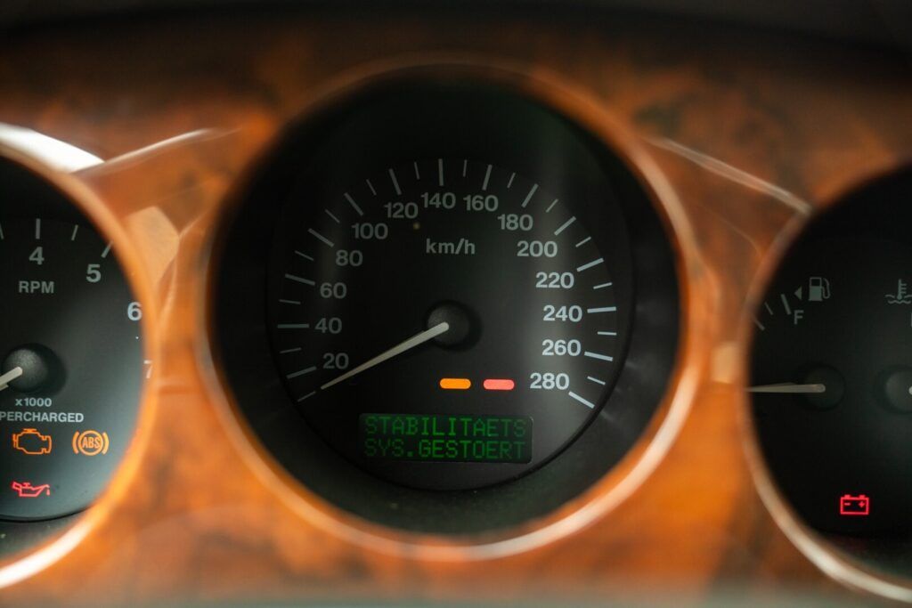 Jaguar XJ for sale | 2000 JAGUAR XJR - Image 66