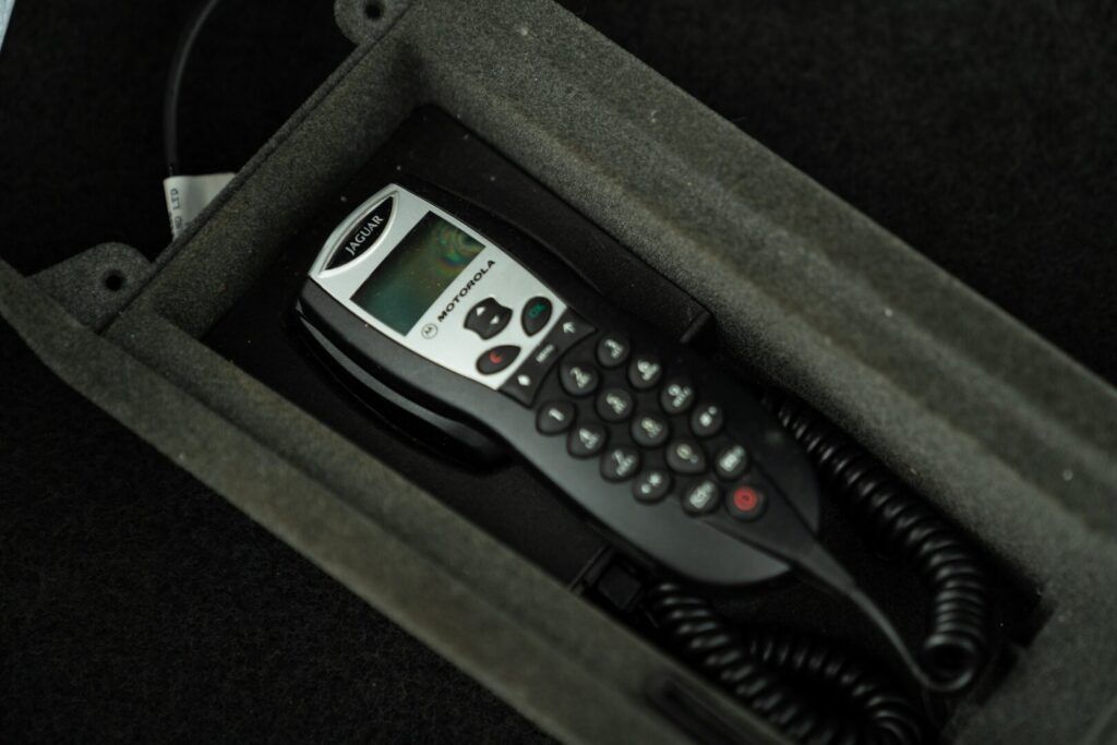 Jaguar XJ for sale | 2000 JAGUAR XJR - Image 69