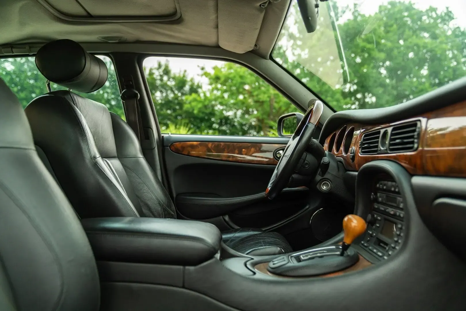 Jaguar XJ for sale | 2000 JAGUAR XJR - Image 44