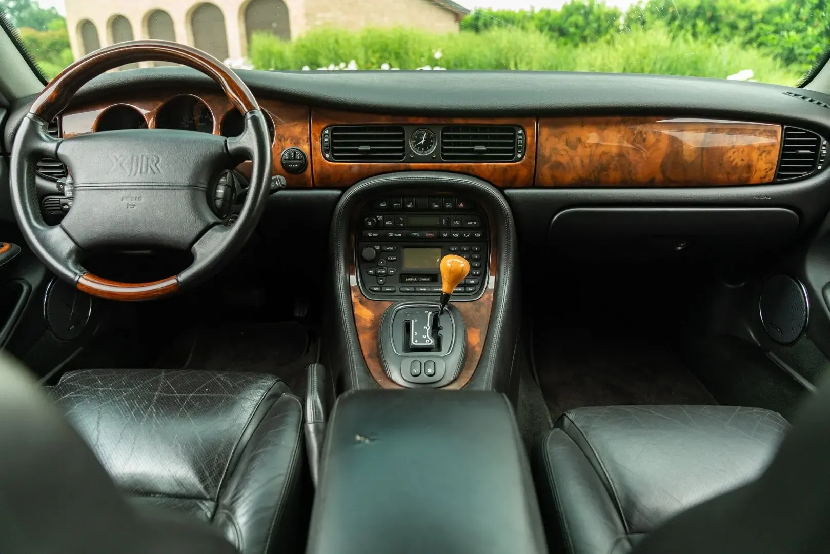 Jaguar XJ for sale | 2000 JAGUAR XJR - Image 46