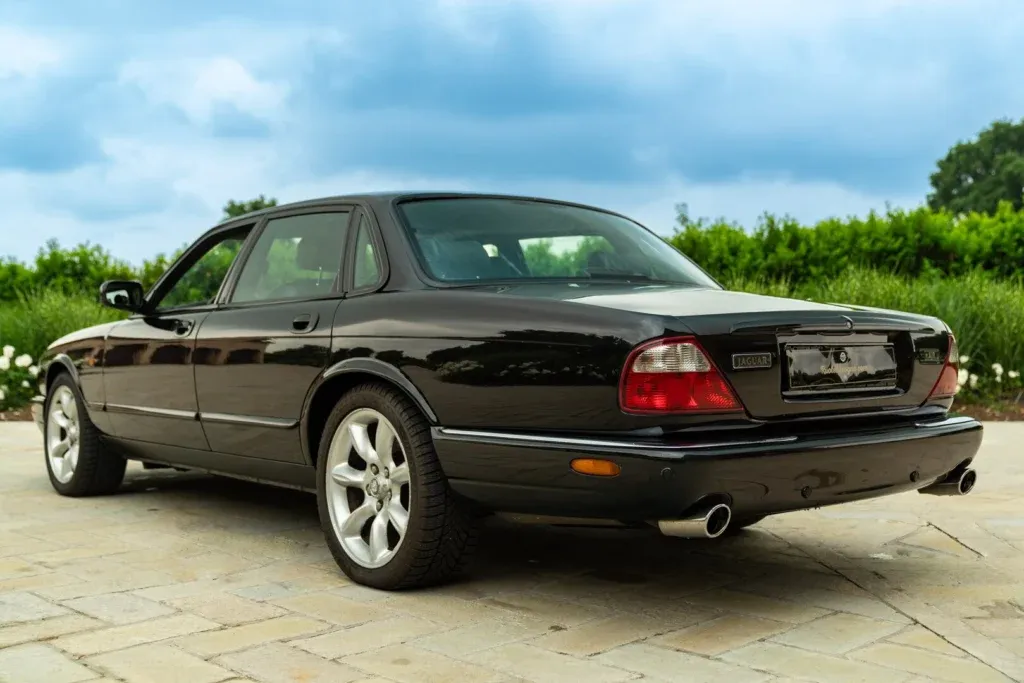 Jaguar XJ for sale | 2000 JAGUAR XJR - Image 6