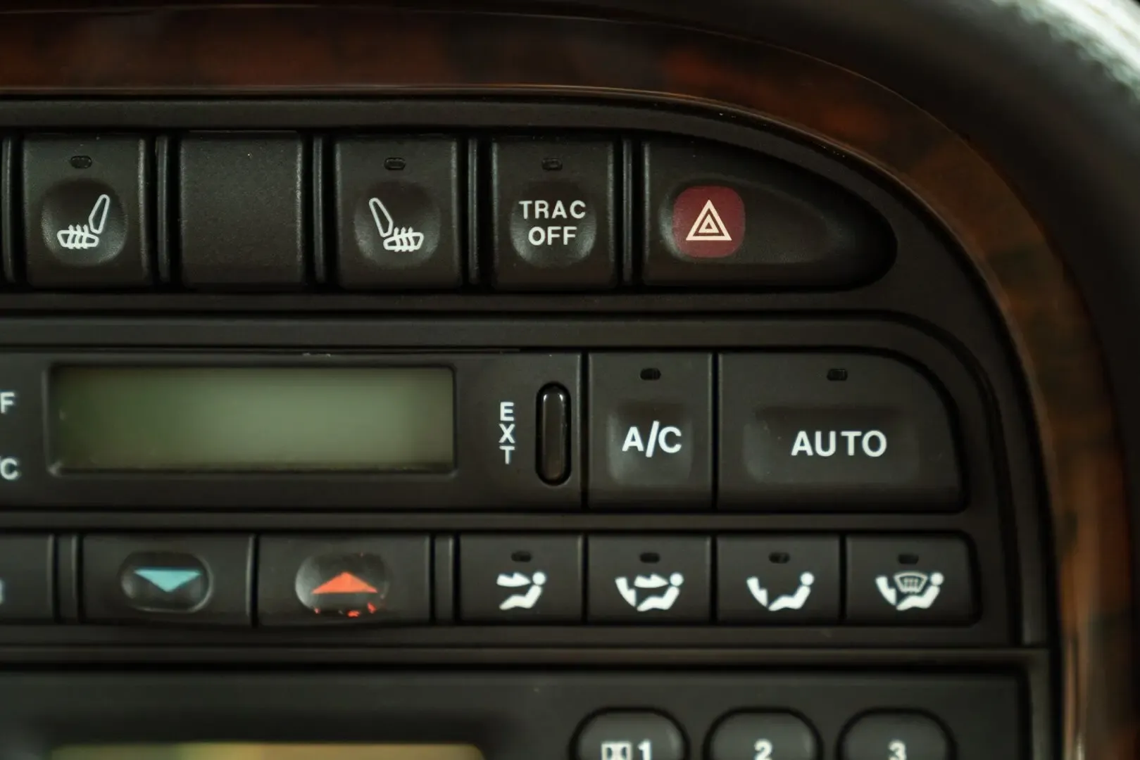 Jaguar XJ for sale | 2000 JAGUAR XJR - Image 53