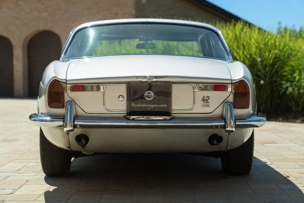 Jaguar XJ6 for sale | 1970 JAGUAR XJ6 4.2 - Image 8