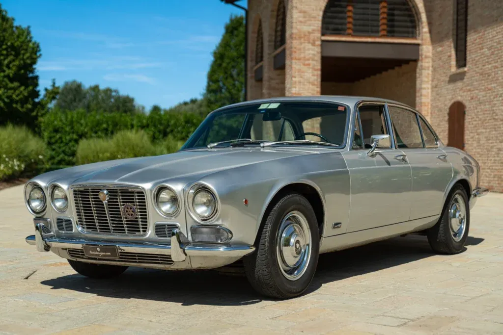 Jaguar XJ6 for sale | 1970 JAGUAR XJ6 4.2 - Image 2