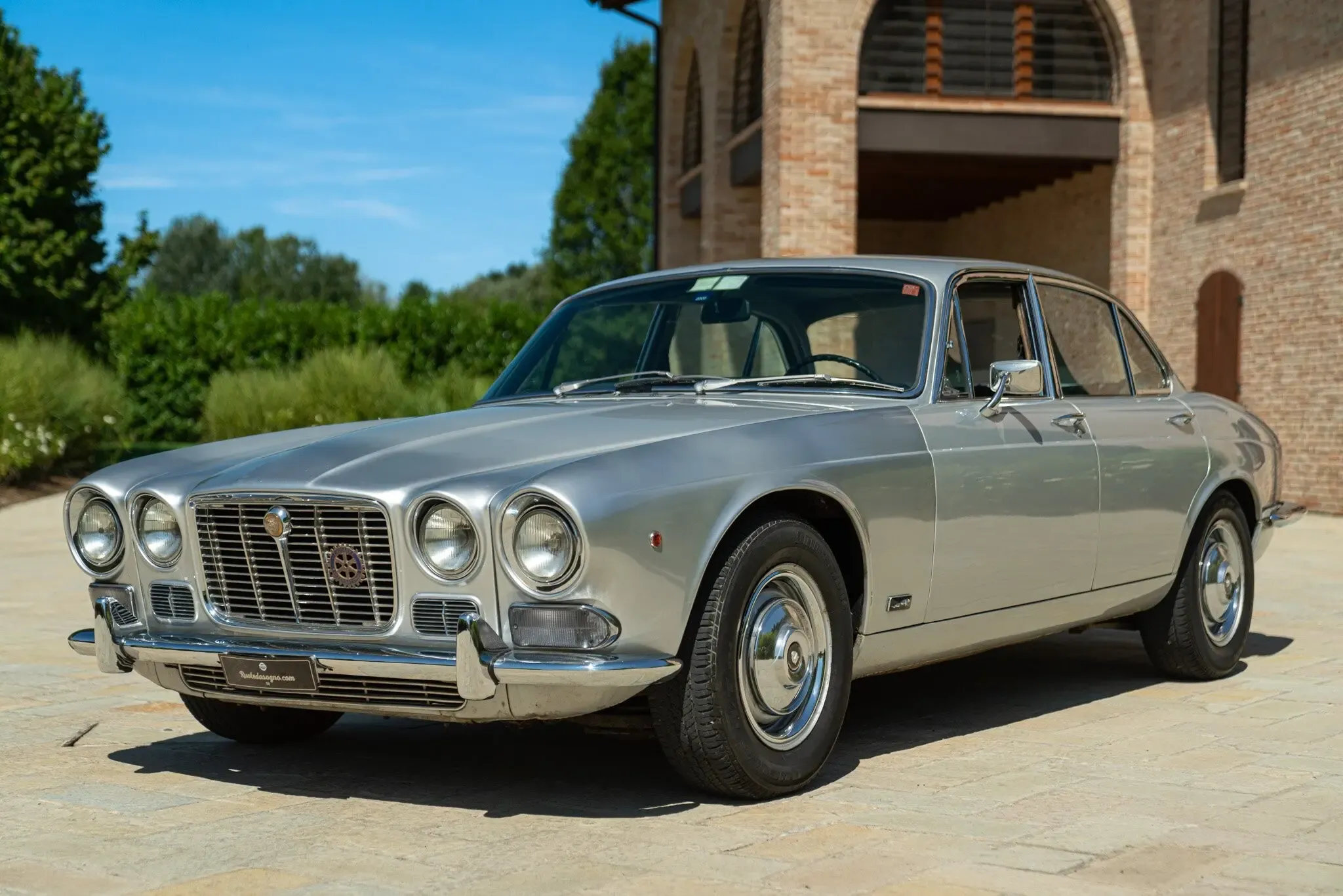 Jaguar XJ6 for sale | 1970 JAGUAR XJ6 4.2