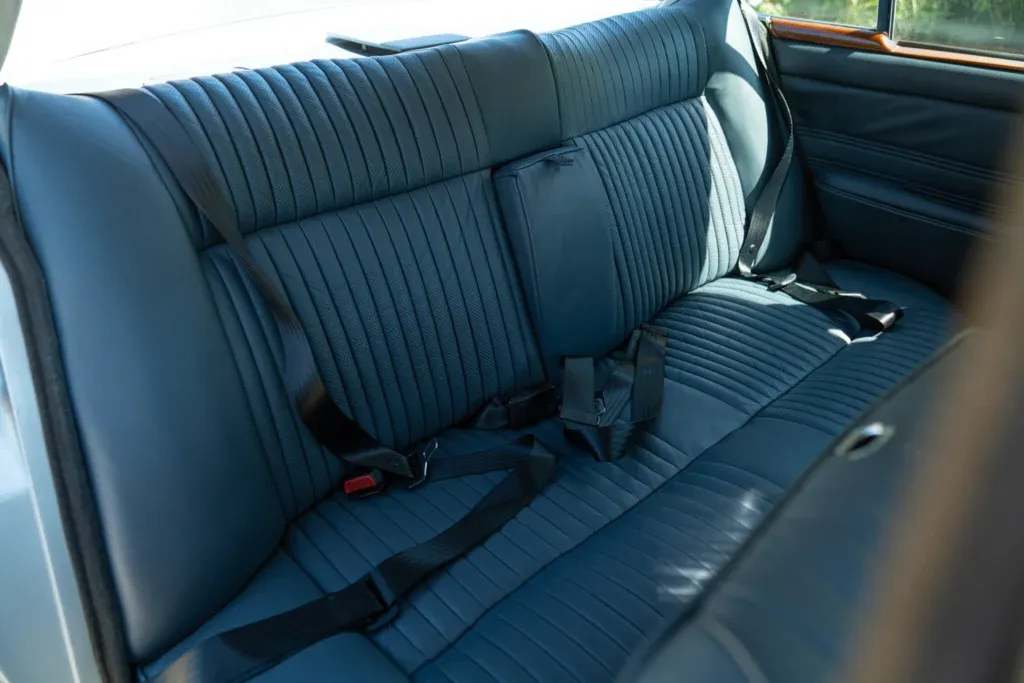 Jaguar XJ6 for sale | 1970 JAGUAR XJ6 4.2 - Image 39