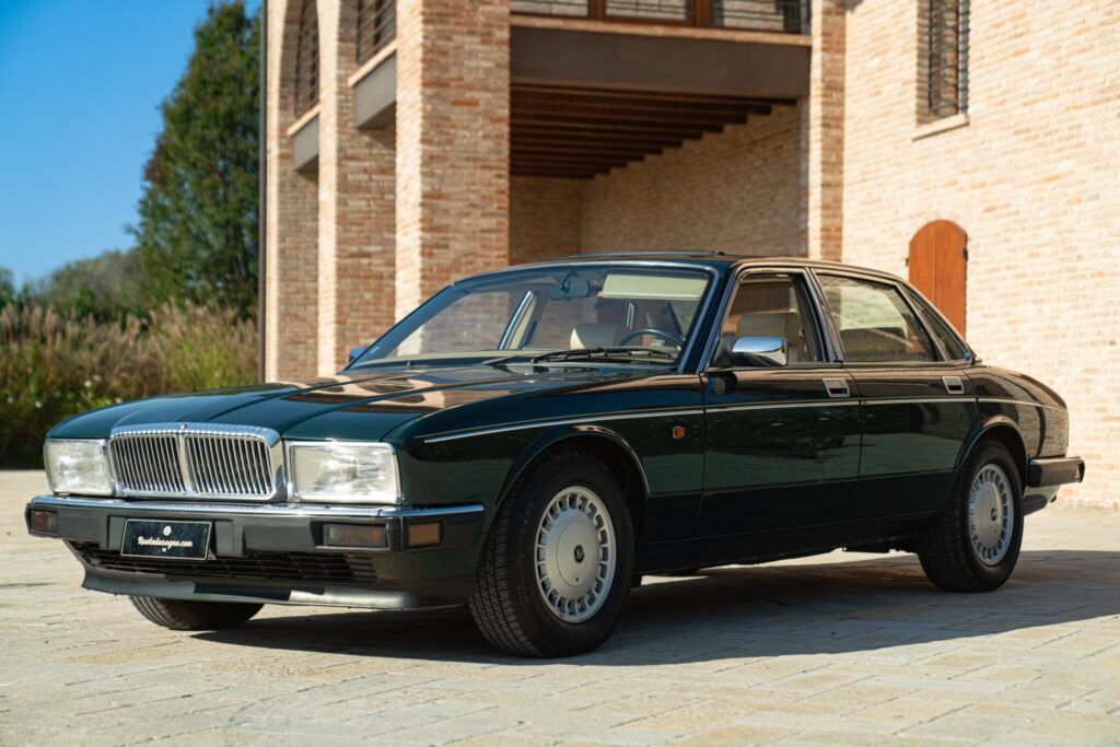 Daimler Sovereign for sale | 1991 DAIMLER XJ 40