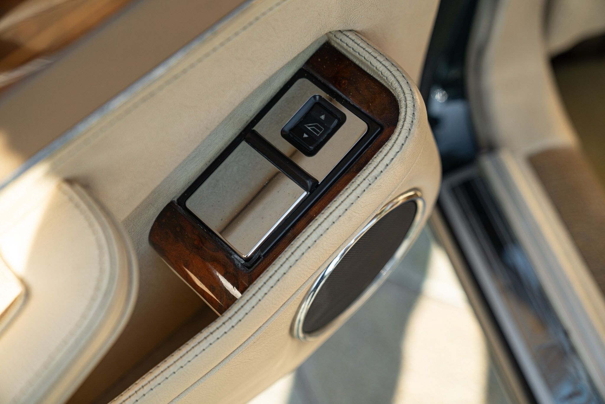 Daimler Sovereign for sale | 1991 DAIMLER XJ 40 - Image 48