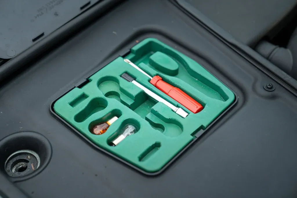 Jaguar XJ8 for sale | 1997 JAGUAR XJ8 3.2 - Image 72