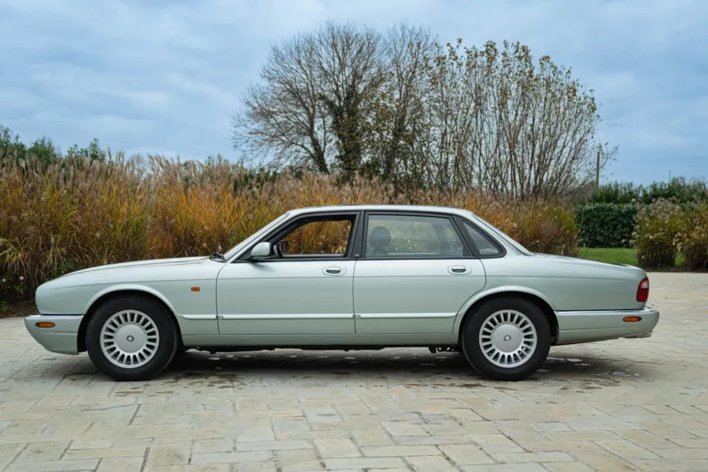 Jaguar XJ8 for sale | 1997 JAGUAR XJ8 3.2 - Image 9