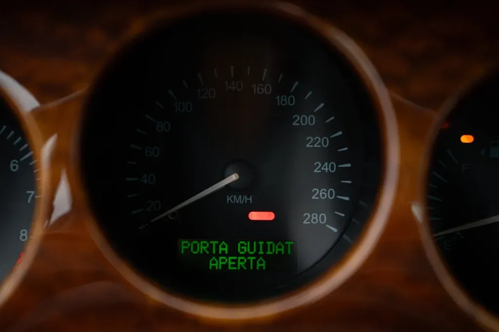 Jaguar XJ8 for sale | 1997 JAGUAR XJ8 3.2 - Image 58