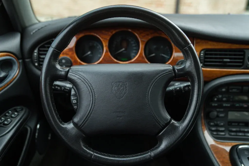 Jaguar XJ8 for sale | 1997 JAGUAR XJ8 3.2 - Image 64