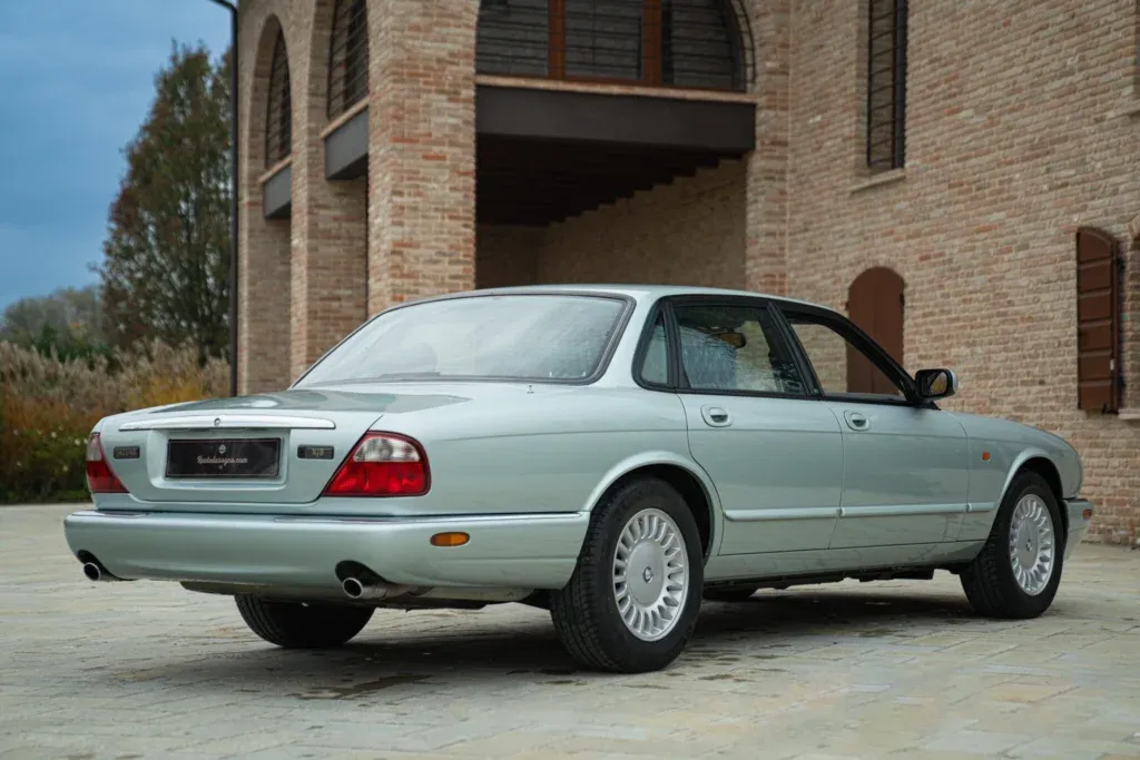 Jaguar XJ8 for sale | 1997 JAGUAR XJ8 3.2 - Image 6