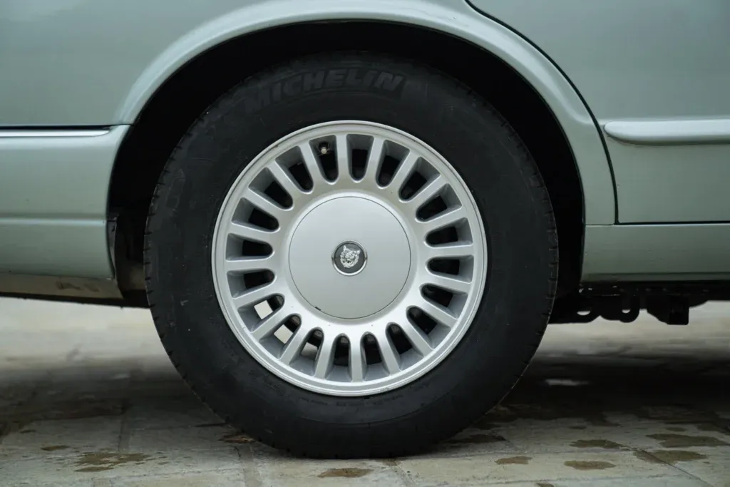 Jaguar XJ8 for sale | 1997 JAGUAR XJ8 3.2 - Image 33