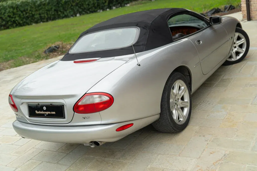 Jaguar XK8 for sale | 2000 JAGUAR XK8 SPIDER - Image 11
