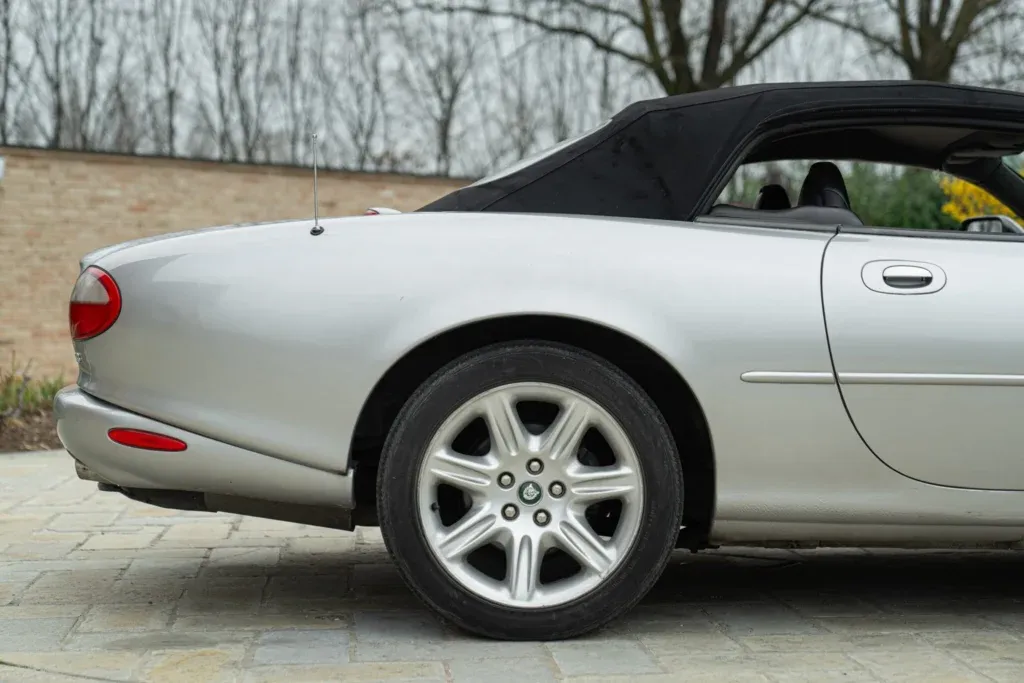 Jaguar XK8 for sale | 2000 JAGUAR XK8 SPIDER - Image 27