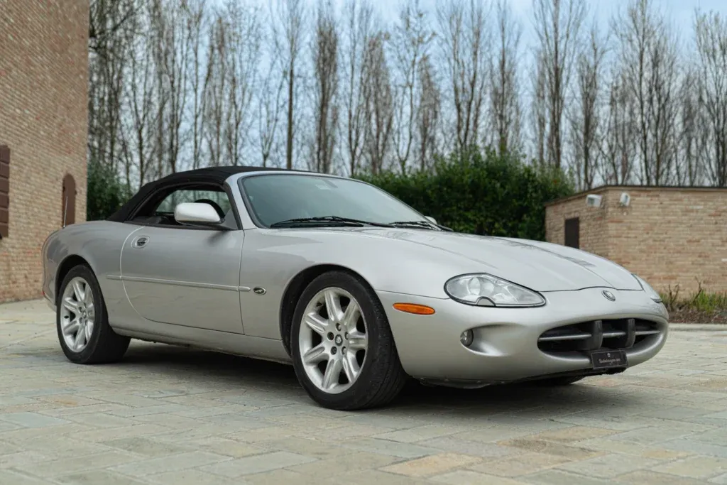Jaguar XK8 for sale | 2000 JAGUAR XK8 SPIDER - Image 3