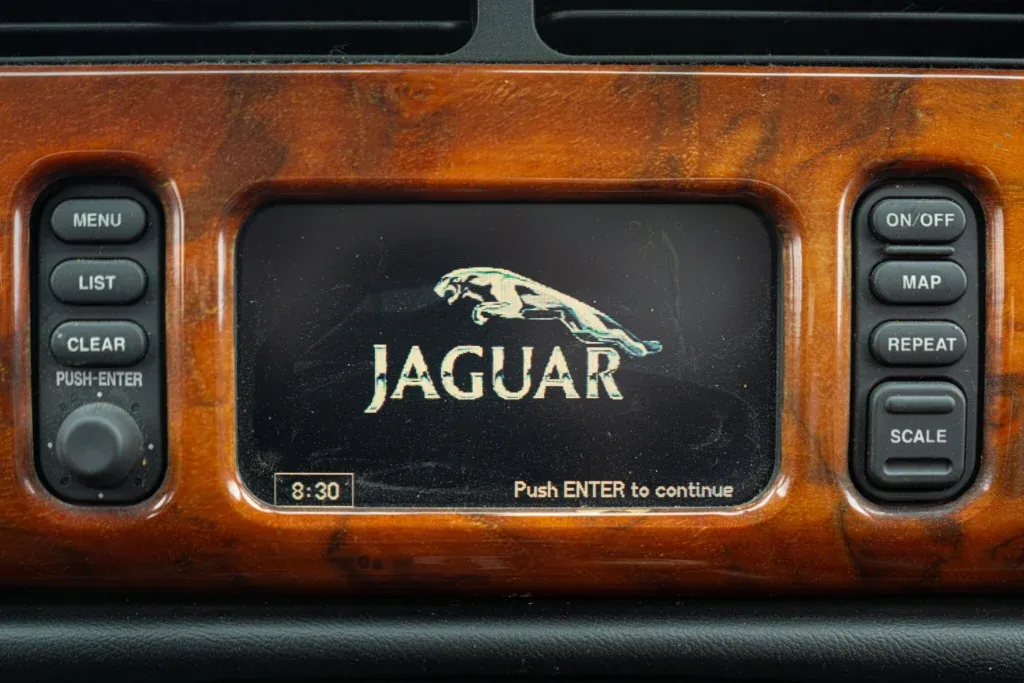 Jaguar XK8 for sale | 2000 JAGUAR XK8 SPIDER - Image 56