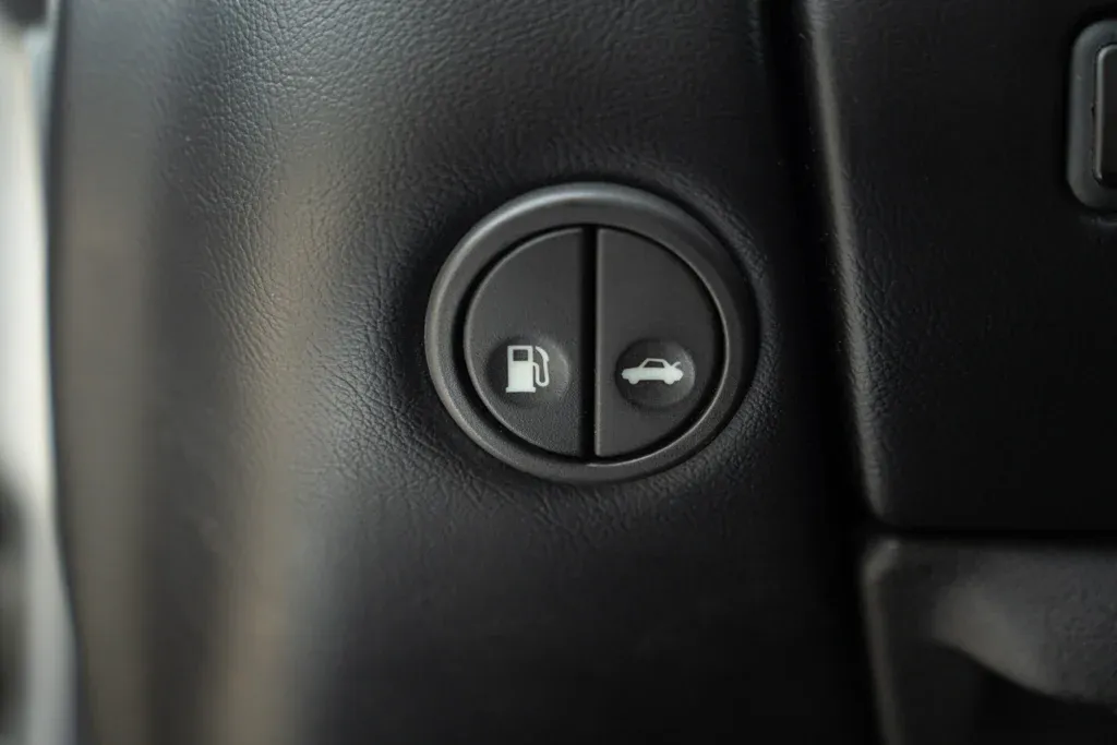 Jaguar XK8 for sale | 2000 JAGUAR XK8 SPIDER - Image 64