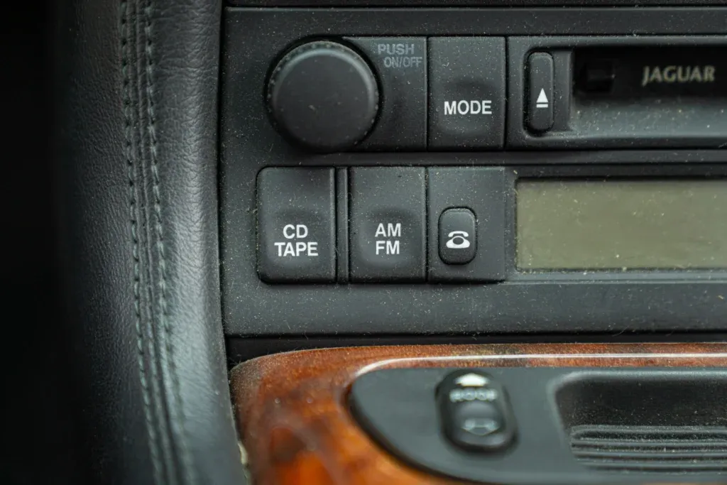 Jaguar XK8 for sale | 2000 JAGUAR XK8 SPIDER - Image 65