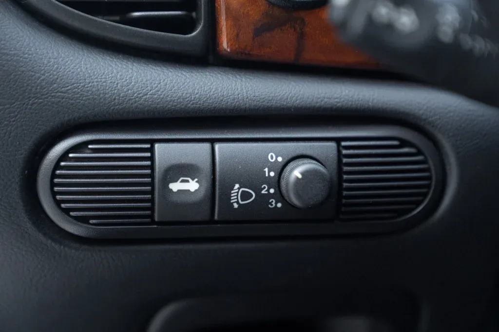 Jaguar XJ8 for sale | 1997 JAGUAR XJ8 3.2 EXECUTIVE - Image 34