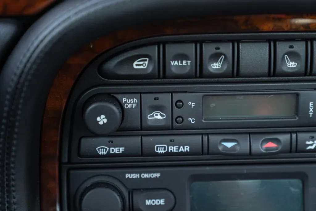 Jaguar XJ8 for sale | 1997 JAGUAR XJ8 3.2 EXECUTIVE - Image 49