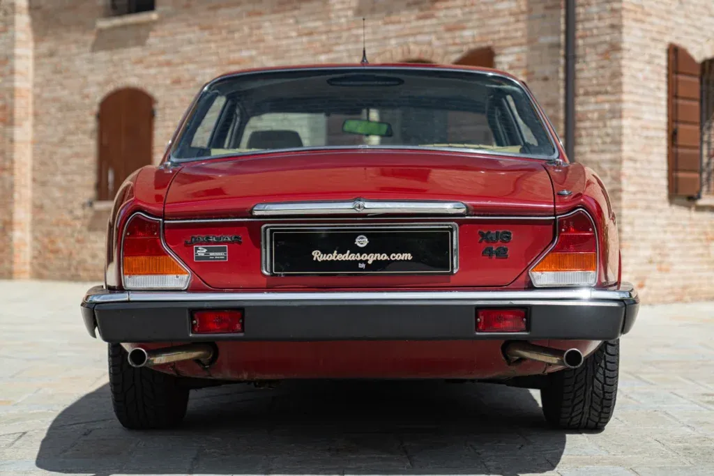 Jaguar XJ6 for sale | 1981 JAGUAR XJ6 4.2 MANUALE - Image 8