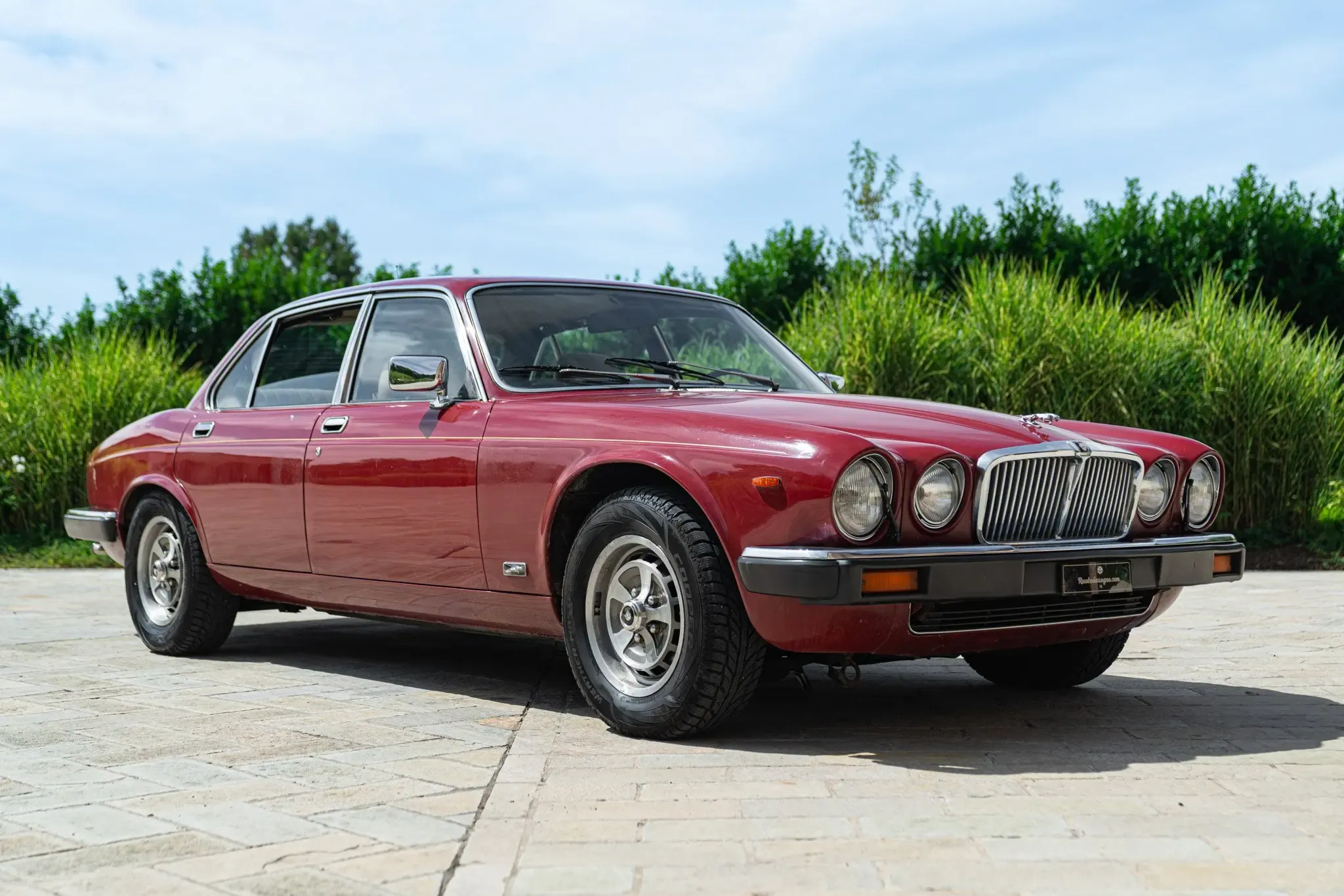 Jaguar XJ6 for sale | 1981 JAGUAR XJ6 4.2 MANUALE - Image 2