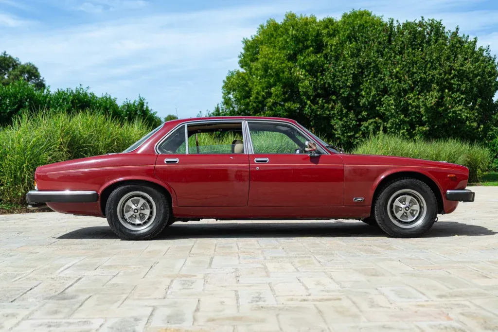 Jaguar XJ6 for sale | 1981 JAGUAR XJ6 4.2 MANUALE - Image 4