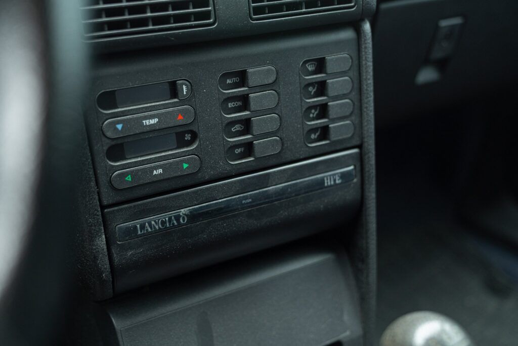 Lancia Delta for sale | 1998 LANCIA DELTA HPE 1.6 - Image 29