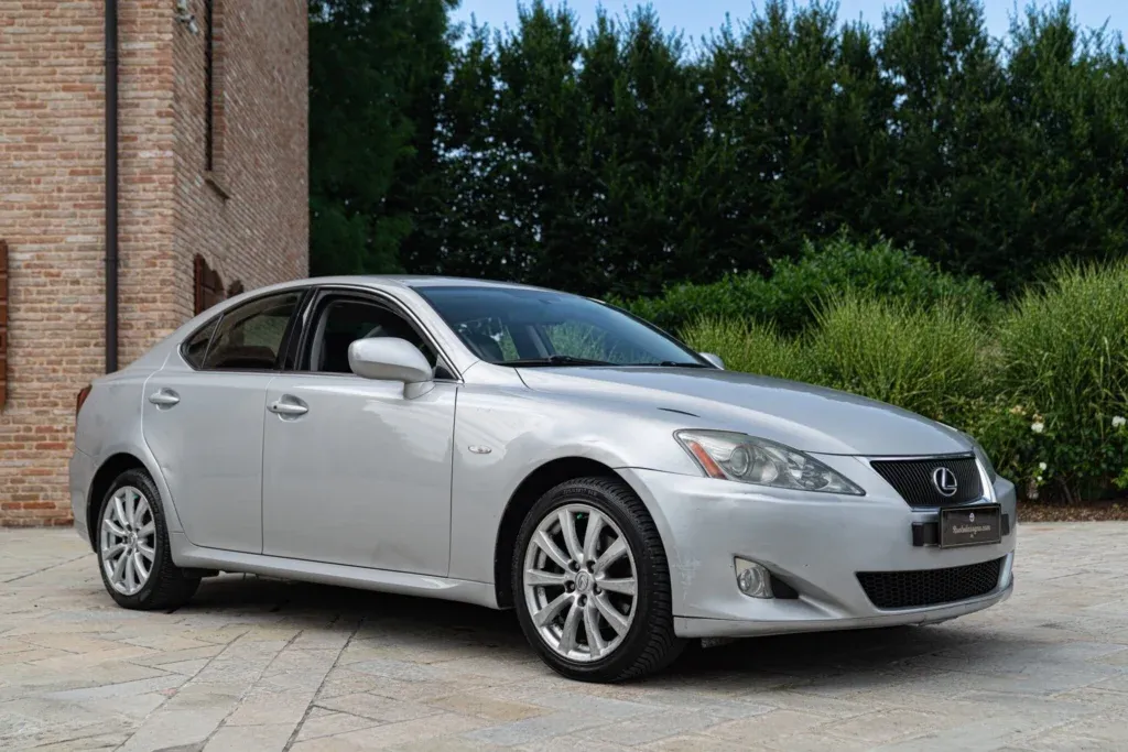 Lexus IS for sale | 2006 LEXUS IS 220 D - Image 2