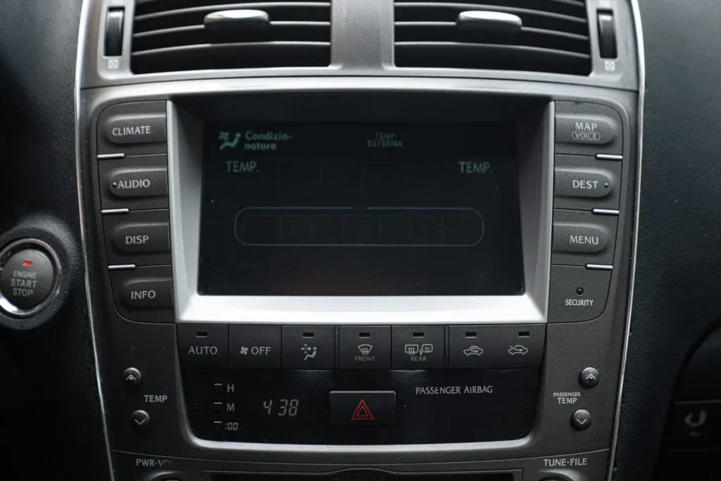 Lexus IS for sale | 2006 LEXUS IS 220 D - Image 33