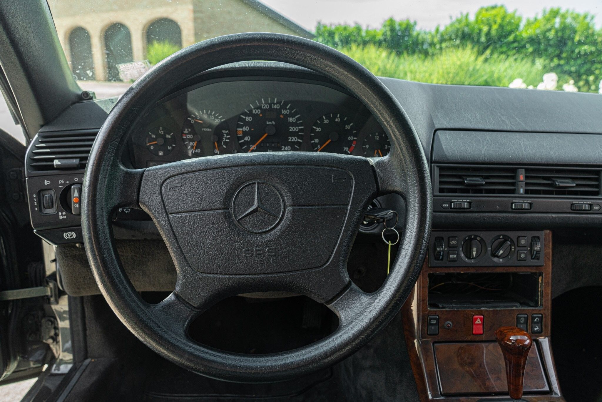 Mercedes-Benz SL for sale | 1990 MERCEDES-BENZ 300 SL - Image 37