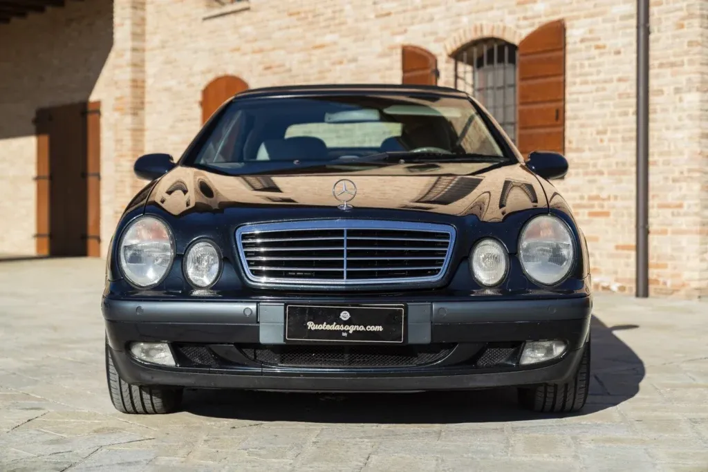 Mercedes-Benz CLK for sale | 2002 Mercedes-Benz CLK 230 Cabriolet - Image 3