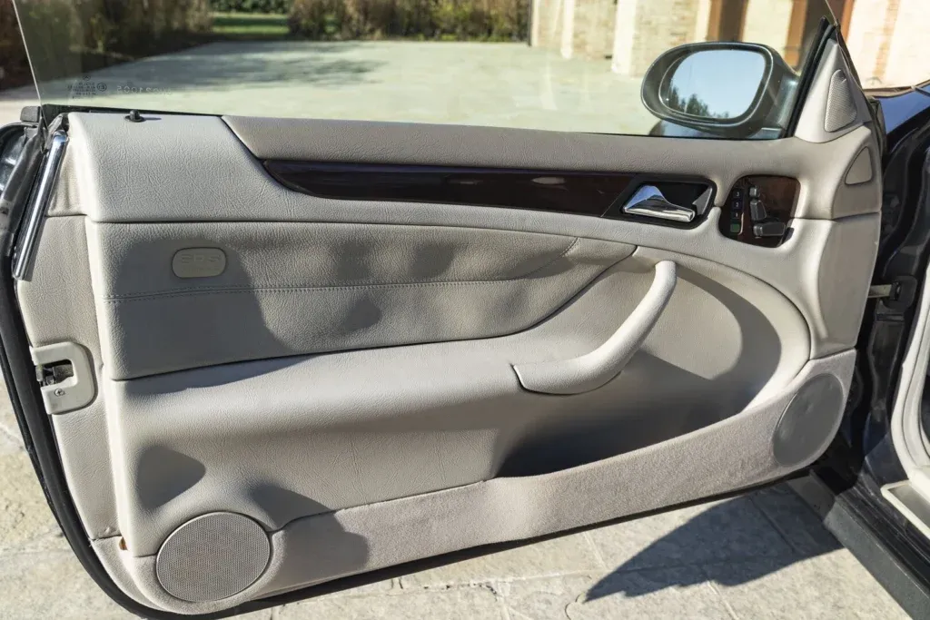 Mercedes-Benz CLK for sale | 2002 Mercedes-Benz CLK 230 Cabriolet - Image 22