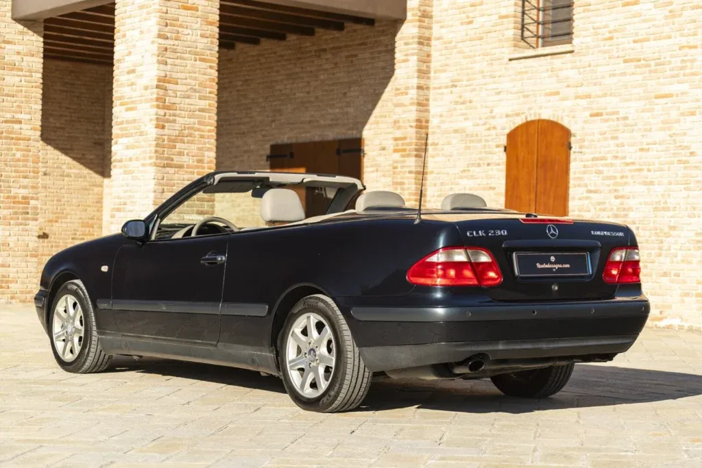 Mercedes-Benz CLK for sale | 2002 Mercedes-Benz CLK 230 Cabriolet - Image 16