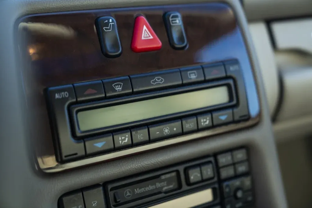 Mercedes-Benz CLK for sale | 1997 MERCEDES-BENZ CLK 200 COUPE’ - Image 35