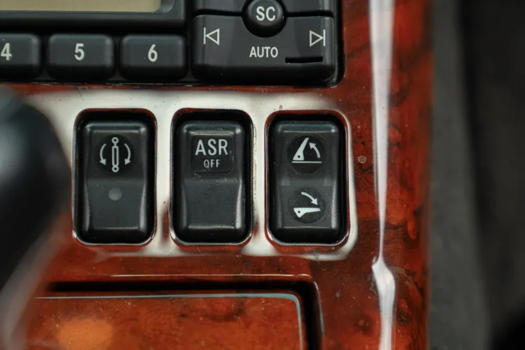 Mercedes-Benz SL for sale | 1994 MERCEDES-BENZ SL 600 V12 - Image 48