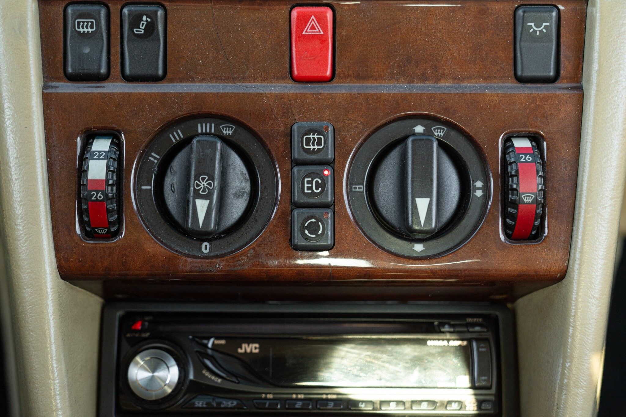 Mercedes-Benz E-Class for sale | 1992 MERCEDES-BENZ CE 200 - Image 32