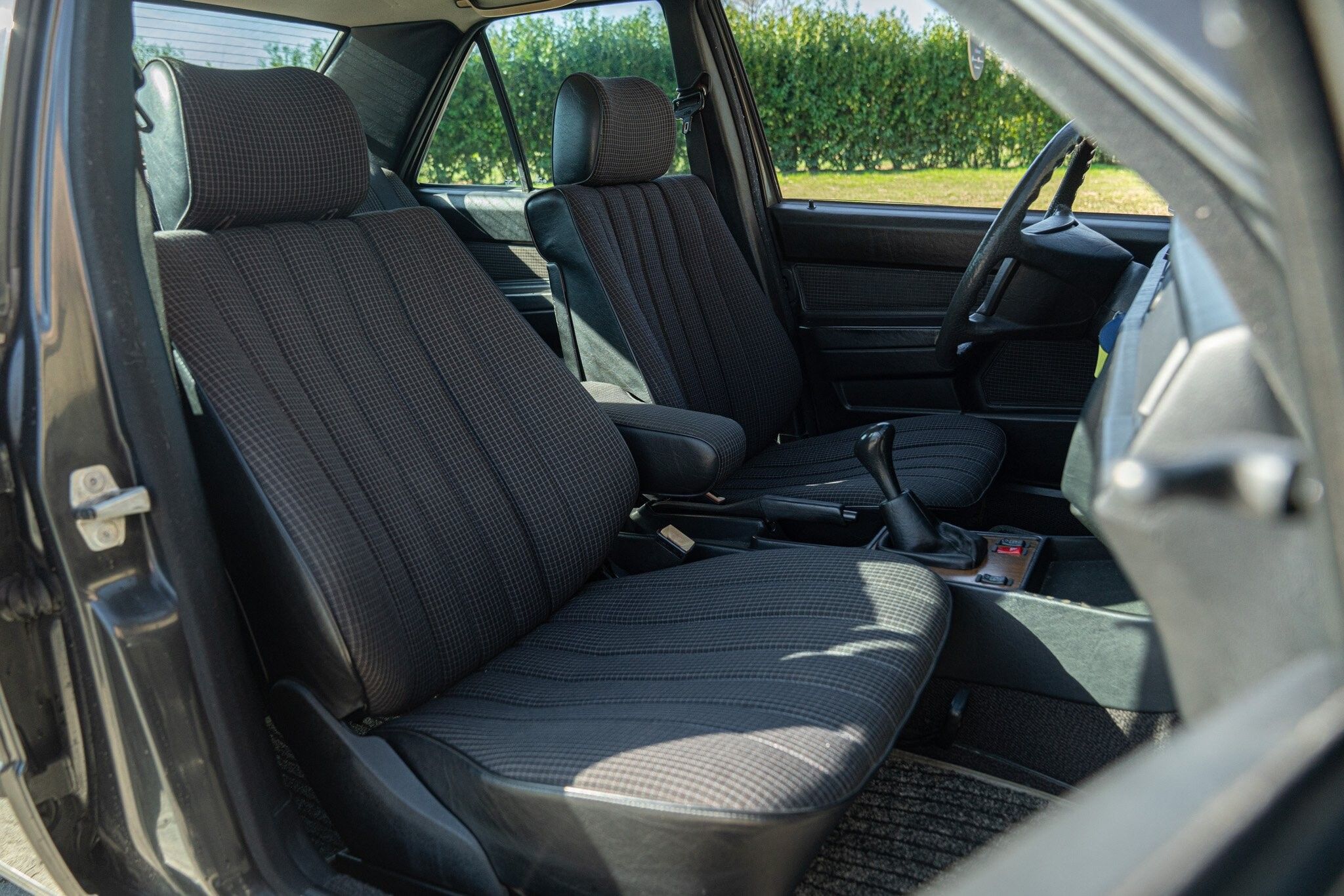 Mercedes-Benz 190 for sale | 1988 MERCEDES-BENZ 190 E - Image 26