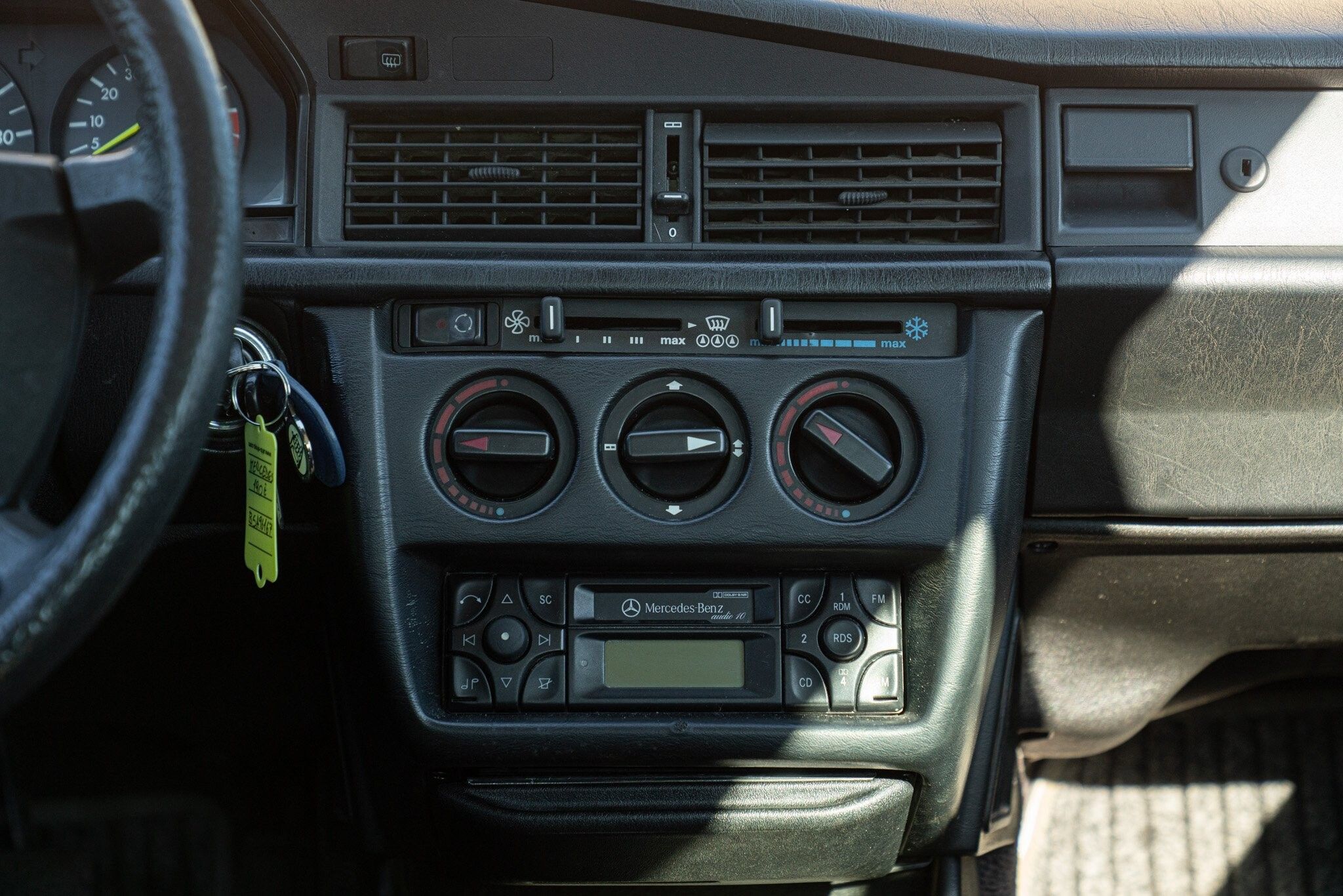 Mercedes-Benz 190 for sale | 1988 MERCEDES-BENZ 190 E - Image 37