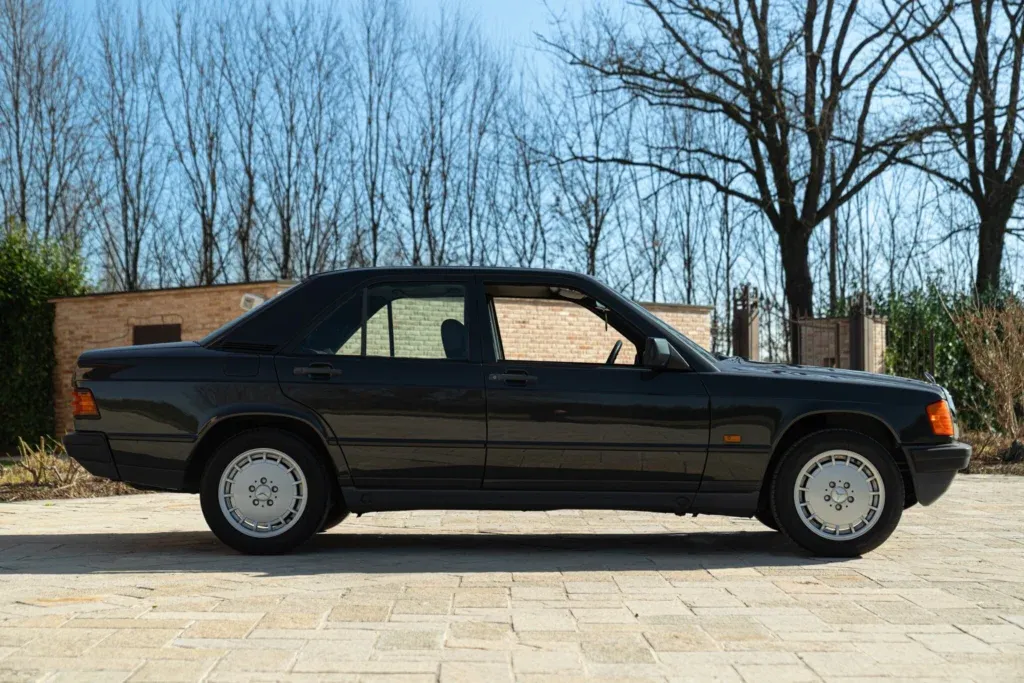 Mercedes-Benz 190 for sale | 1988 MERCEDES-BENZ 190 E - Image 4