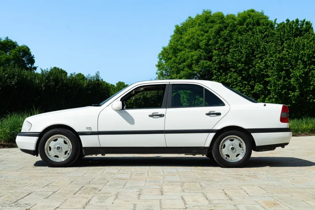 Mercedes-Benz C-Class for sale | 1996 MERCEDES-BENZ C 200 KOMPRESSOR - Image 4