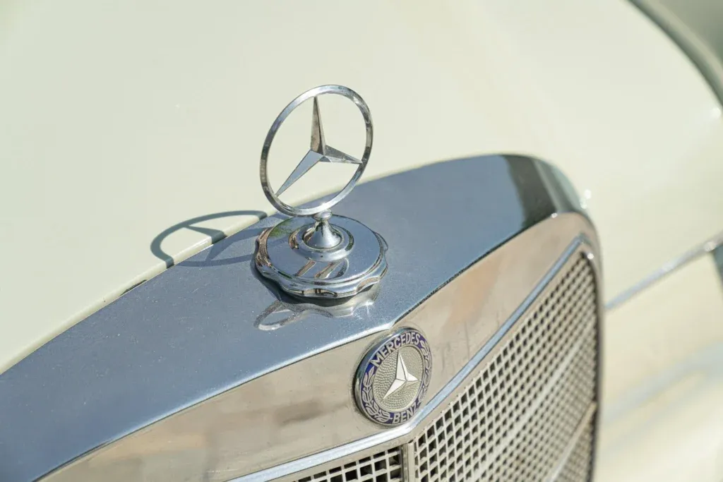 Mercedes-Benz Fintail (Heckflosse) for sale | 1966 MERCED-BENZ 200 CODINE - Image 11